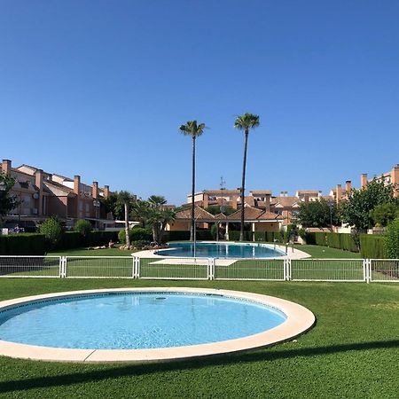 Adosado Para Familias Al Lado De La Playa, Con Piscina Castellón de la Plana Екстериор снимка